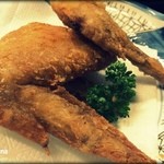 酒房 武蔵 - 手羽先唐揚げ400円（税抜き）人気メニュー。こういうのが4、5本程度でボリュームあり。