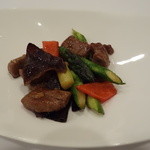 龍圓 - 栃木牛ヒレ肉と生木耳の炒め