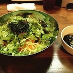 韓国料理チュリファ - ビビンバ丼500。
同僚とは別でこちらへ。
いつも通りのクオリティで、不満なし。
周りは全員ランパスで、冷麺とミニビビンバ丼。そんなにお得感は感じませんでしたねー（笑）

ワンコインで、野菜も取れて十分！