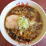 ピッコロ大将 - すみれ正油ラーメンのアップ