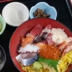 海鮮茶屋 活き活き亭 - 海鮮丼