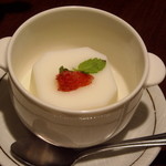 老香港酒家京都 - アンニン豆腐