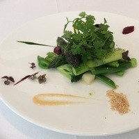 レストラン・モリエール - アスパラ、スナックエンドウなどの温野菜