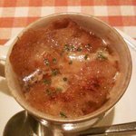 ラ・プワル - オニオングラタンスープ