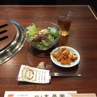 上野太昌園 上野本店 - ランチサラダ＆キムチ