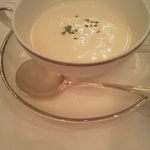 ホテルオークラ 東京ベイ  - 冷製のポテトのクリームスープ