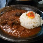 Mikazuki Curry SAMURAI.原点 - 赤ワイン仕立てのラムカレー（1,100円）