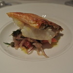 リストランテ カノフィーロ - 甘鯛のクロッカンテ　フレッシュトマトのブッタネスカ