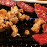 Yakiniku Sammon - ホルモン、ハラミ