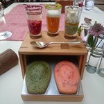 ホテルブレストンコート ザ・ラウンジ - ムニュデセール　②　ピクニックバスケットに入れられて出されます。