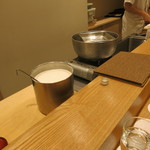日本料理 太月 - 27年6月　葛きりの準備