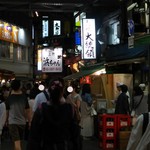 大統領 - さすが東京、人通りが絶えない。