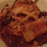 pasteria bambu - 猪肉の柔らか赤ワイン煮込みソース（1180円）