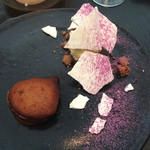 ラ・ボンヌターブル - 