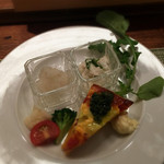 おとぎの宿米屋 - ［朝食］
      豆腐のキッシュ。