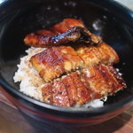 柳家 - １Kg以上ある天然大鰻のどんぶり