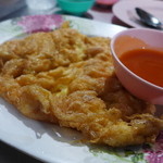 Lek & Rut Seafood - カイチアオ(タイのオムレツ)