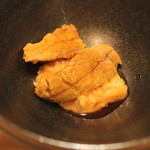 三谷 - 根室産 赤雲丹御飯 奥尻島 紫雲丹のせ、Chateau Lafaurie-Peyraguey 2001 Sauternes の貴腐ワイン と共に　(2015/05)