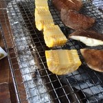 そば草香 - お昼の炭焼きコース　3,500円　椎茸、とうもろこし