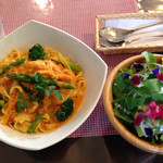 BAY LEAVES - かにのトマトクリームパスタ サラダ.ドリンクランチセット¥870