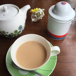 カメイノ食堂 - ジンジャーミルクティー