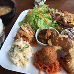 カメイノ食堂 - 6種の惣菜ランチ