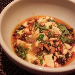 東京チャイニーズ 一凛 - 白い麻婆豆腐　上の層と下の層を一緒に