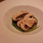 東京チャイニーズ 一凛 - ジャンボマッシュルームと金華ハムの炒め