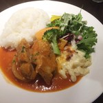 シェ・モモ - モモランチ（鶏モモ肉の煮込み）