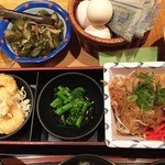 小ぼけ - 150331小ぼけ弁当880円豚生姜焼と小海老天胡麻マヨネーズ