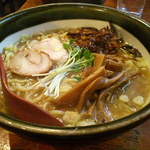 Men Ya Chikkin - ちっきん麺醤油大盛