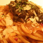 バカリ ダ ポルタ ポルテーゼ - サルサポモドーロ　コン　ネロ　ディ　セッピア；アップ