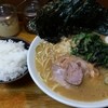 らーめん 喜輪 - ラーメン大盛、ホウレン草、のり