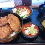 レストラン　サンサワ - ソースかつ丼　880円