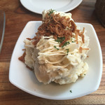 びすとろUOKIN 五反田店 - ブルーチーズと木の子のポテトサラダ