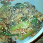 がじゅまる - 裏メニュー「日替わりピリ辛丼」