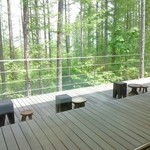 六花山荘 - テラスでまったり。森が話しかけてきます！