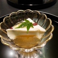 神戸吉兆 リーガロイヤルホテル店 - 近江牛肉丼　小鉢