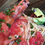 トマトがオリーブオイルに絡んで酸味が優しいです