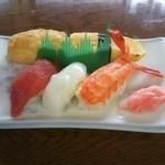 玉山食堂 - セットの半分寿し