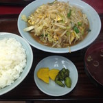 幸来 - 玉子入り野菜炒め定食（850円）