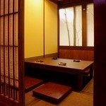 Kanzen Koshitsu Tsukuyomi - 2名様から、掘りごたつ式完全個室でご案内致します