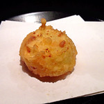 天ぷら岡本 - 立川産新玉ねぎ。超絶甘い、そして熱っ（汗）