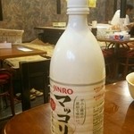 焼肉和牛苑 - マッコリ（大）