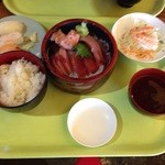 土浦魚市場 - まぐろ食べ放題