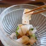 魚菜料理 縄屋 - 一味唐辛子がされげなくかけて有りました。