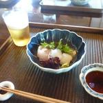 魚菜料理 縄屋 - お造りは甘カレイと白イカ