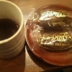 Yadori Kitori Semmonizakaya - 最後にドーナツ棒とお茶(^^)