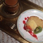 本日のデザート チャイセット