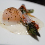 SIO syuji hijikuro - アスパラと温玉